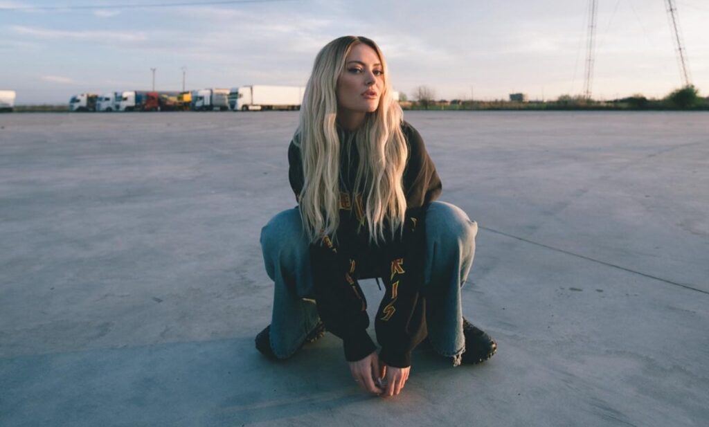 Drama teribilă a Deliei! Ce a păţit vedeta în adolescență: „De ce să faci asta unui copil?” Traumele pe care le-a îndurat artista