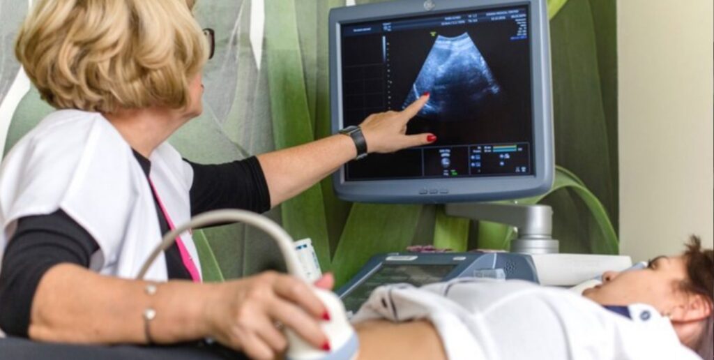 Boala care face ravagii în România! Ne pune la pământ. Mulți oameni nici nu știu că o au