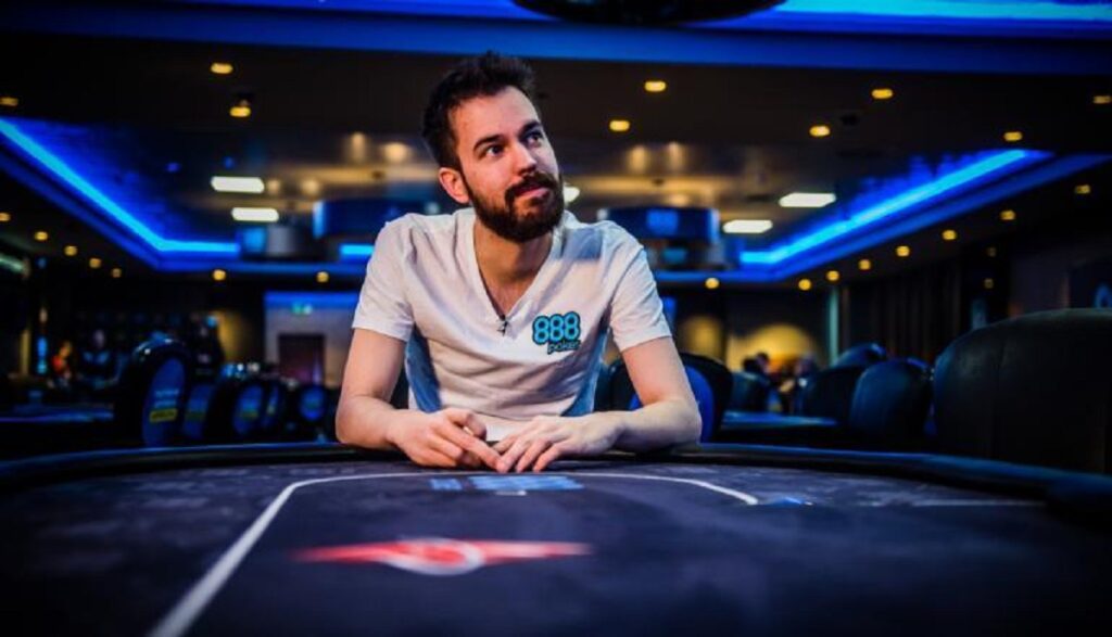 Top 5 abilități necesare unui jucător bun de poker