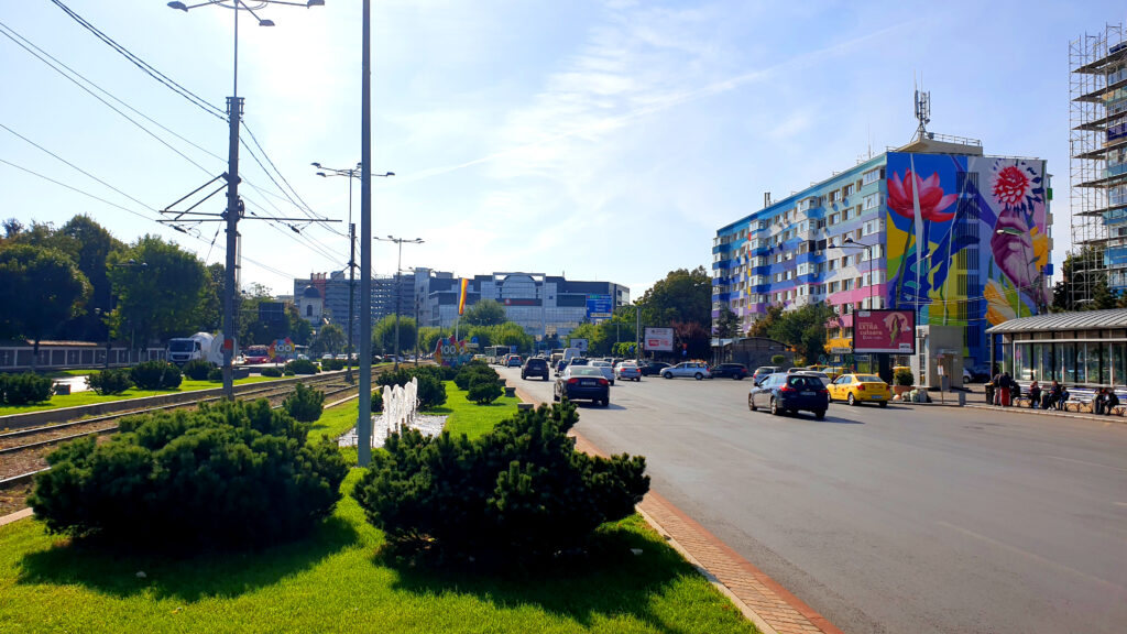 Abandonat de Primăria Capitalei de mai bine de 12 ani, pasajul pietonal Eroii Revoluției va fi consolidat de Primăria Sectorului 4