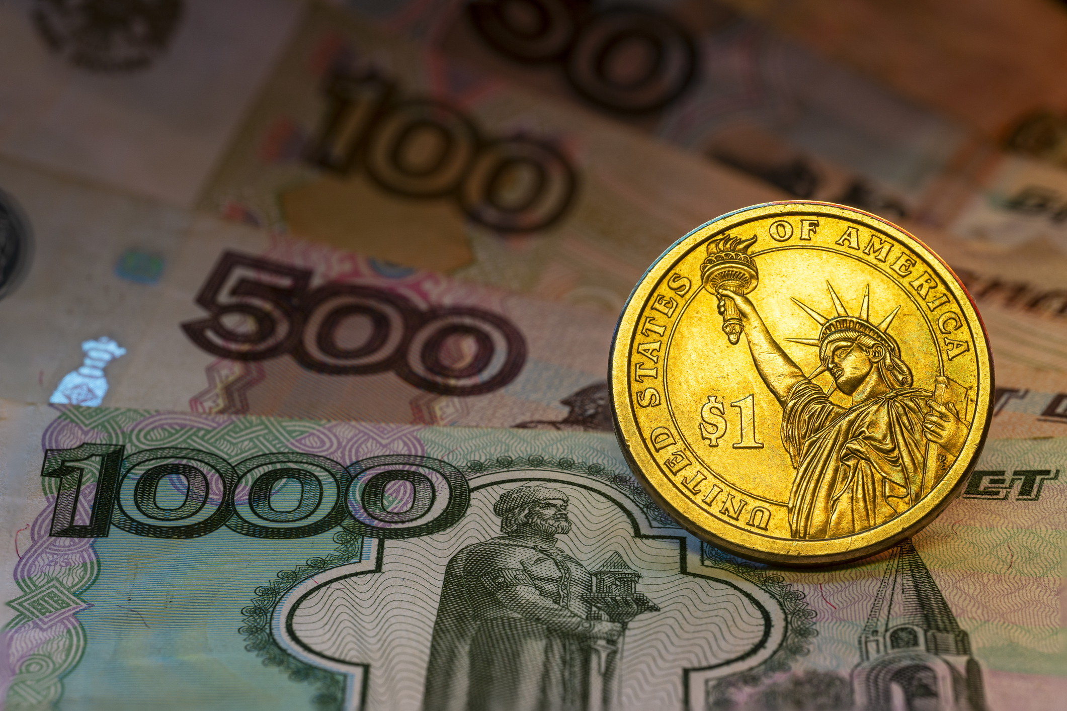 Banca Centrală a Rusiei își reduce intervențiile valutare. Avertisment pentru investitori