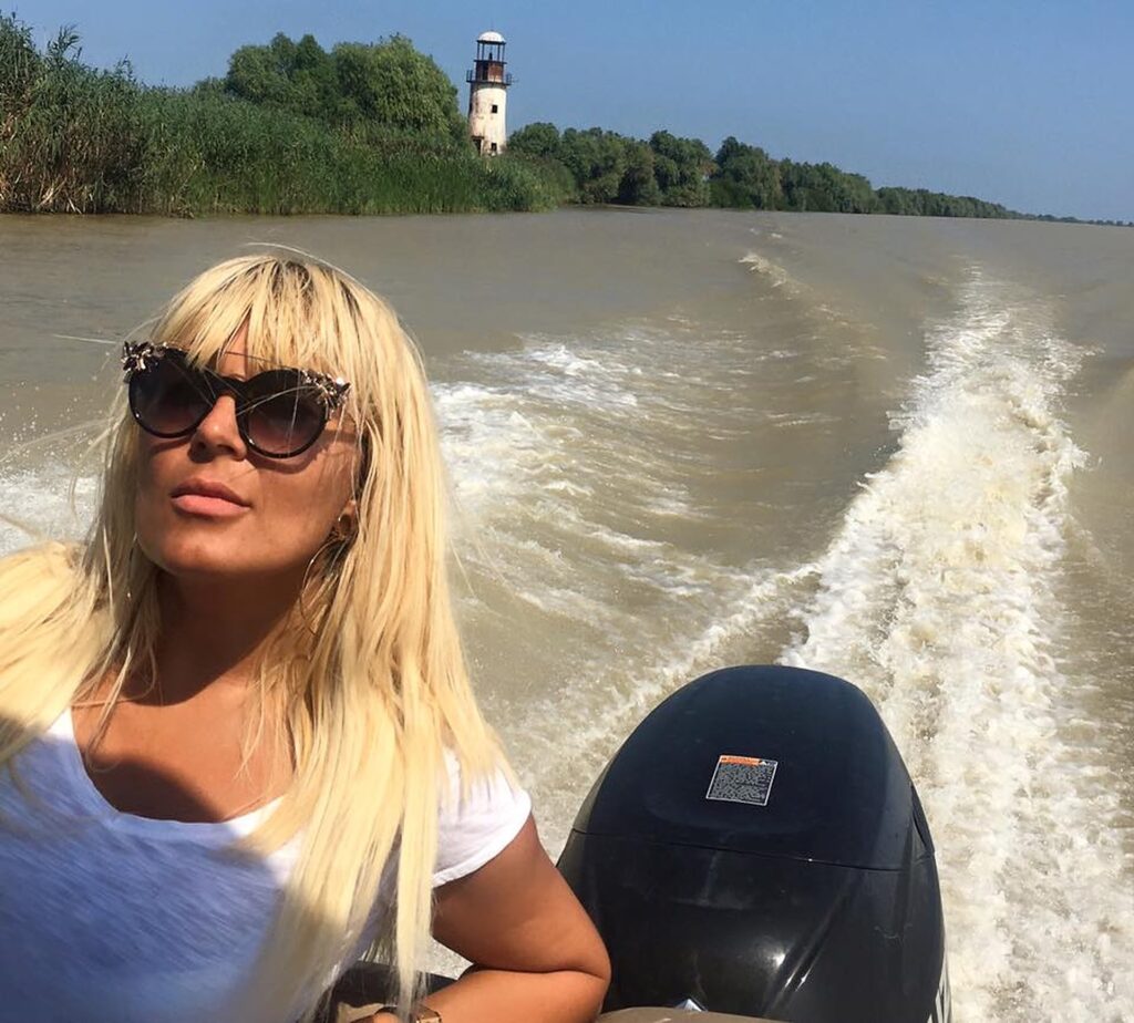 Răsturnare totală de situaţie în cazul Elena Udrea! Poate scăpa de extrădare, dar și de pedeapsă. Cum ar putea să fie liberă