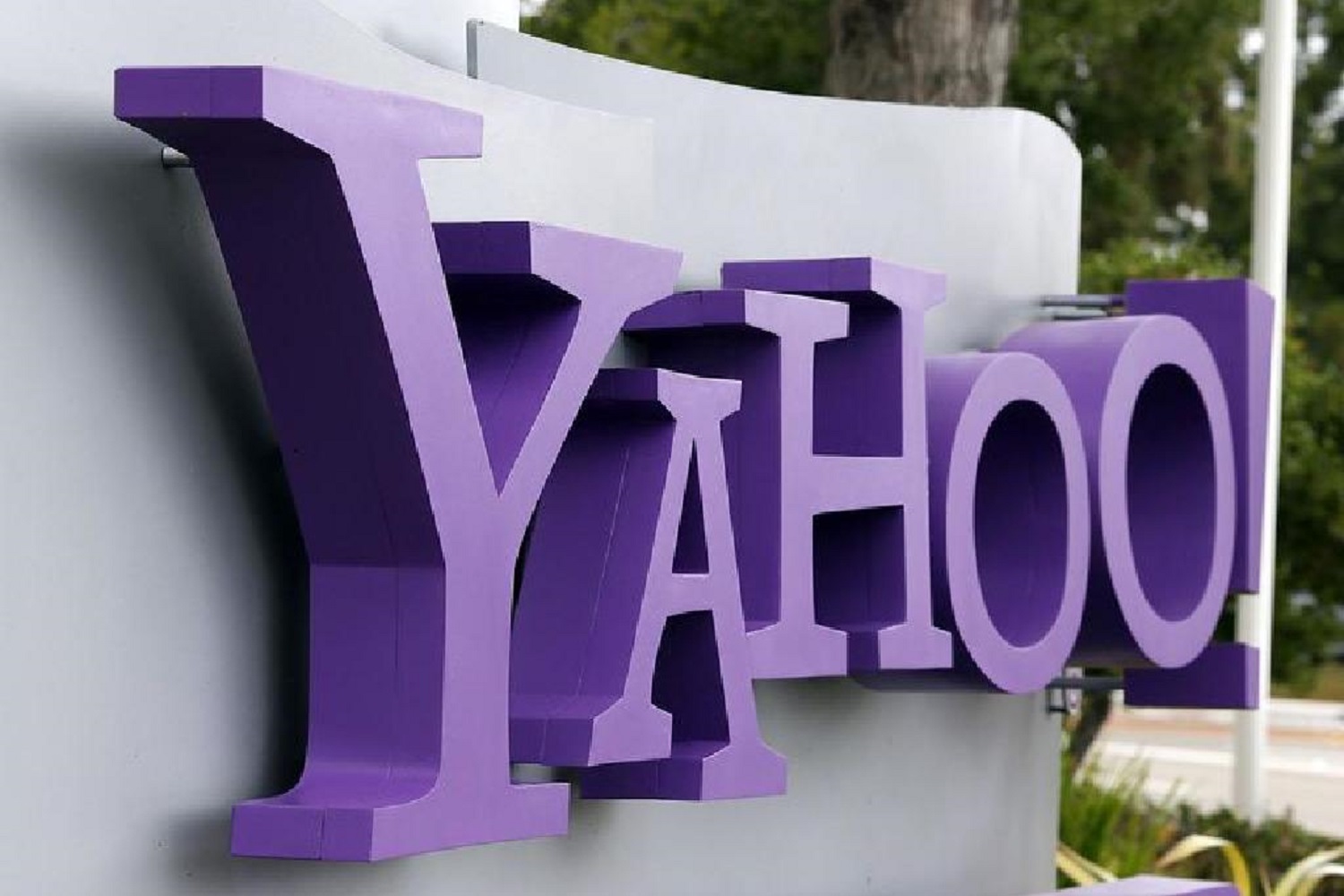 Yahoo Mail a căzut! Serverele rivalului Gmail sunt întrerupte. Utilizatorii nu au acces la mail