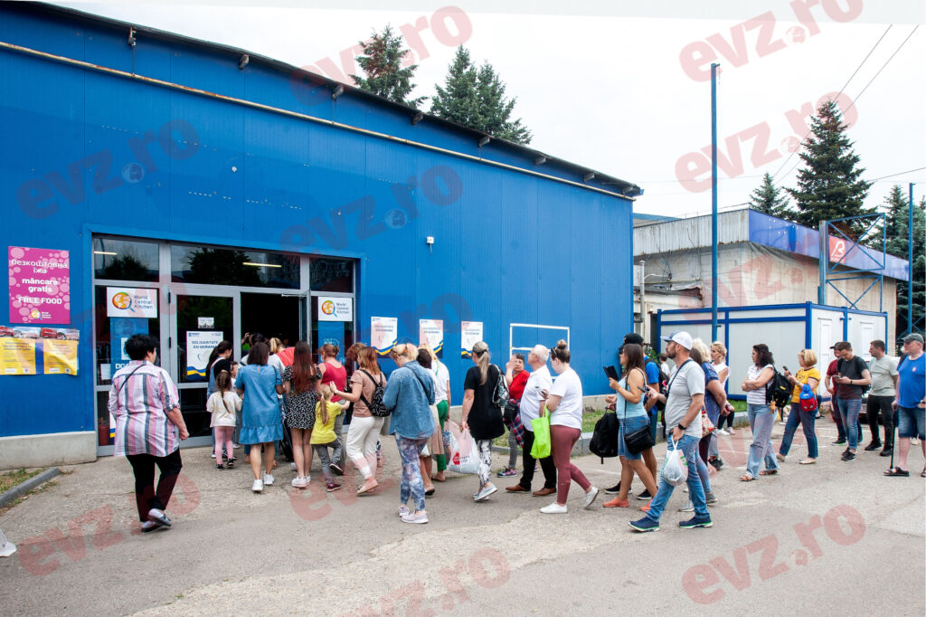 Românii cer banii pentru cazarea refugiaţilor ucraineni. Cozi uriașe în Năvodari