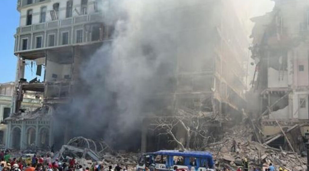 Tragedie în Havana. Cel mai cunoscut hotel, distrus de o explozie puternică. Opt persoane și-au pierdut viața și alte 30 sunt rănite