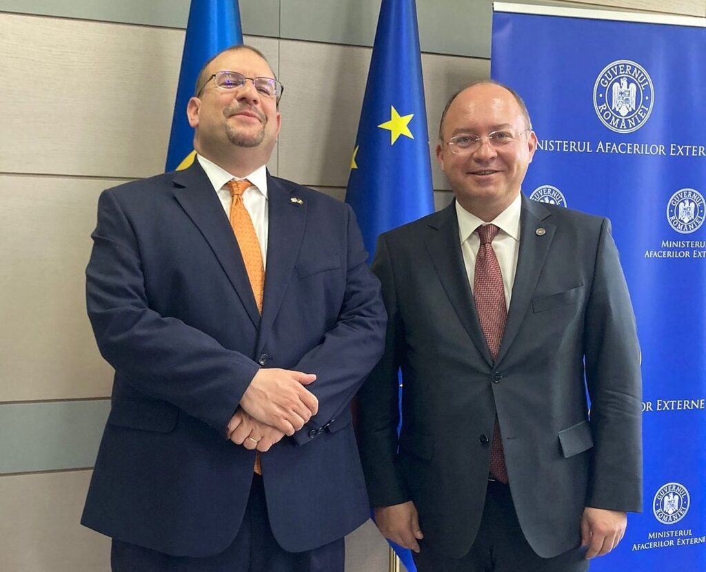 Bogdan Aurescu, după ce l-a primit pe David Muniz la București: Este esențială o prezență NATO cât mai robustă pe teritoriul României