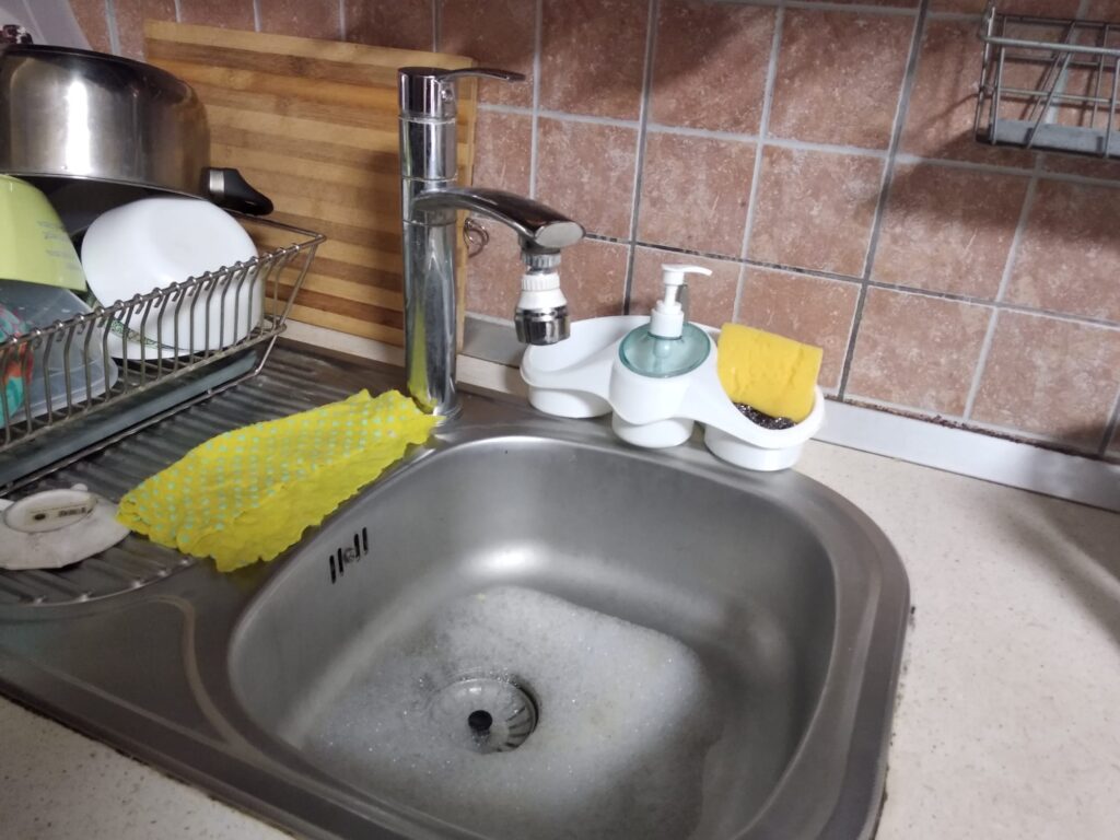 Cele mai murdare obiecte din casa ta. Au miliarde de microbi. La unele dintre ele nu ne-am fi gândit niciodată