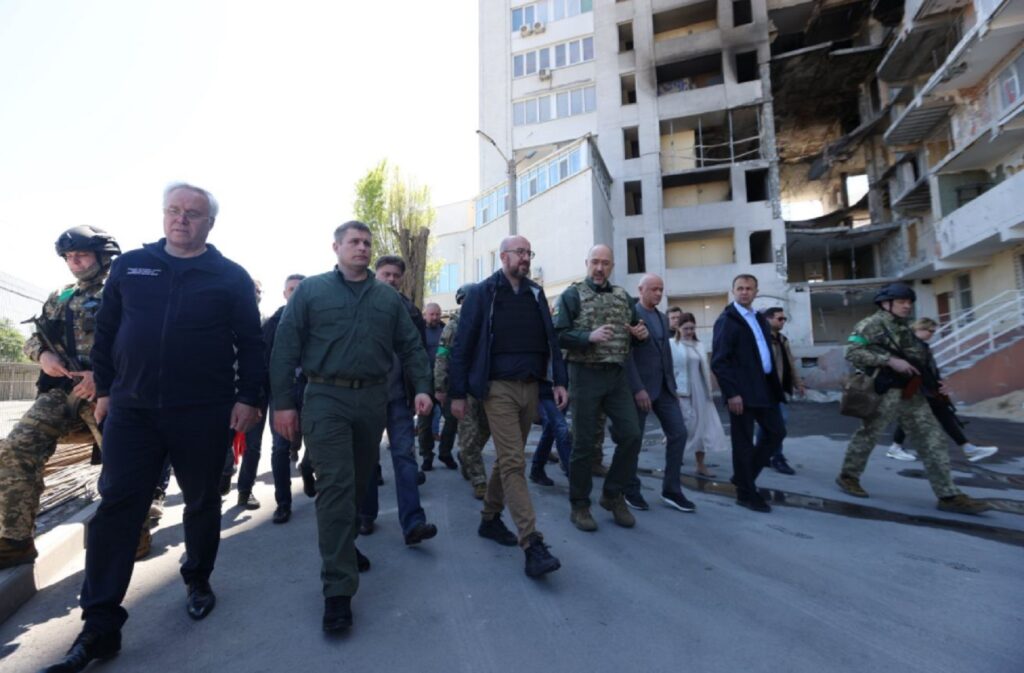 Panică totală pentru președintele Consiliului European. A fost surprins de tiruri cu rachetă în vizita din Ucraina