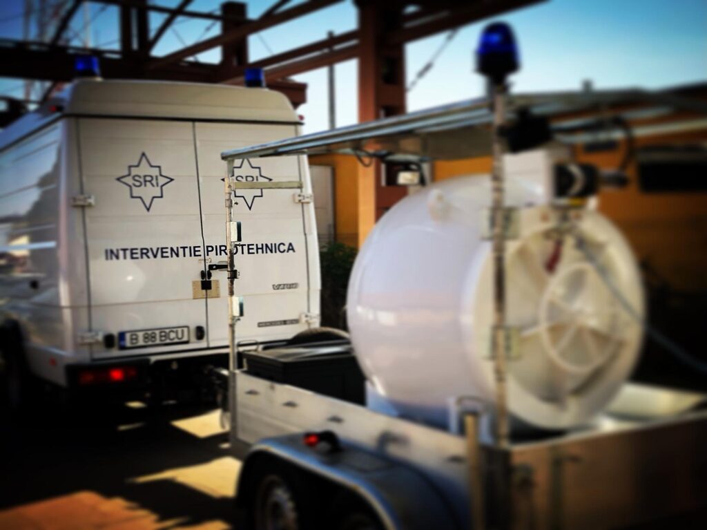 Ultimă oră! Amenințările cu bomba continuă: Ținta este, din nou, o școală. Sute de elevi au fost evacuați din clădire