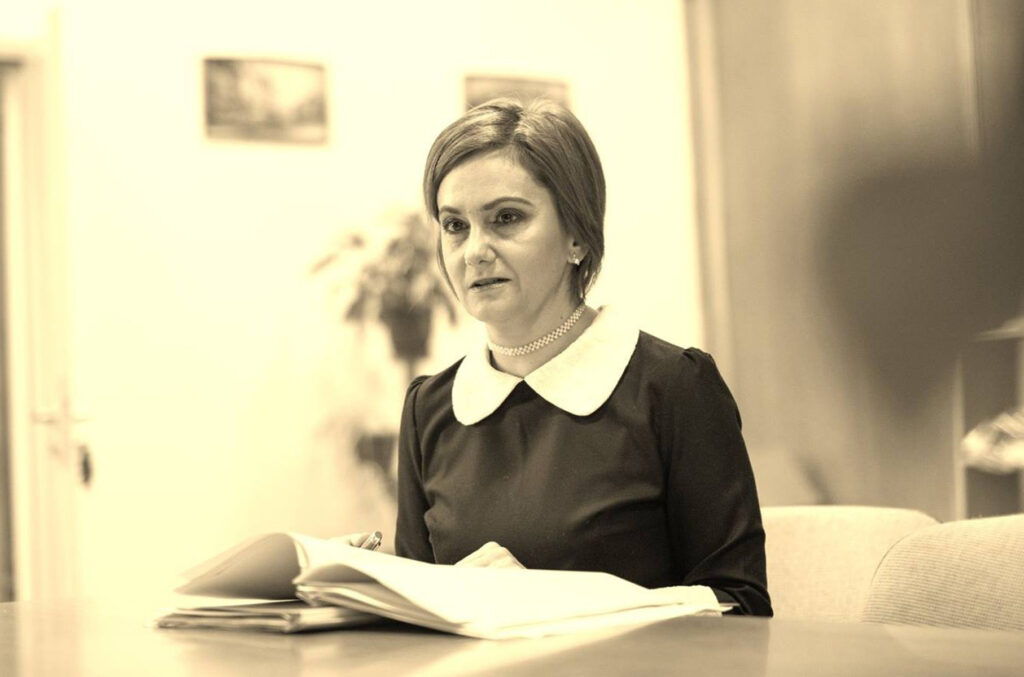 Judecătoarea Adriana Stoicescu, declarații dure. "Vom deveni maimuțe ce știu să tasteze. E incredibil cum prostia a devenit pandemică"