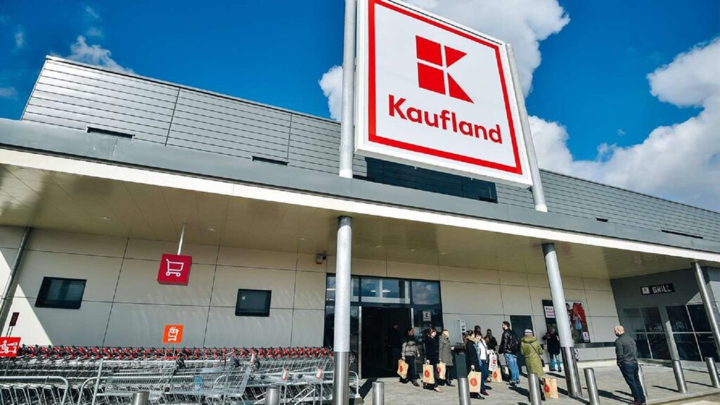 Cât câștigă, de fapt, angajații Kaufland. Transparență la salarii