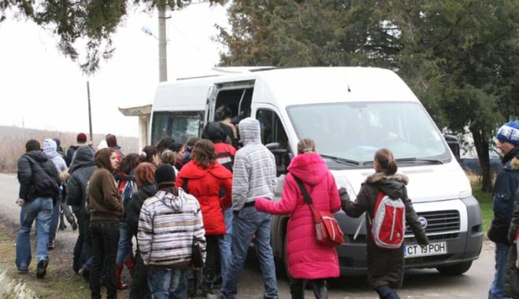 Mai mulți bani pentru bugetari. Coaliția PNL-PSD pregătește decontarea cheltuielilor angajaților din primării