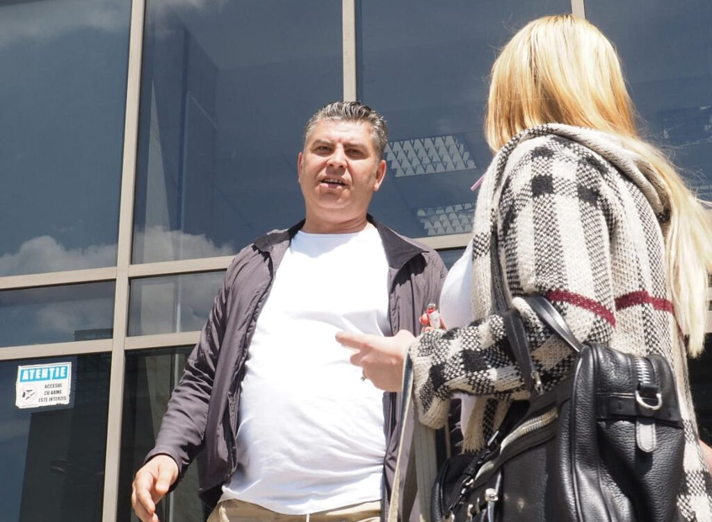 Avocații polițiștilor șpăgari de la Secția 17 au cerut ședință secretă sau măcar fără presă. Cronică judiciară