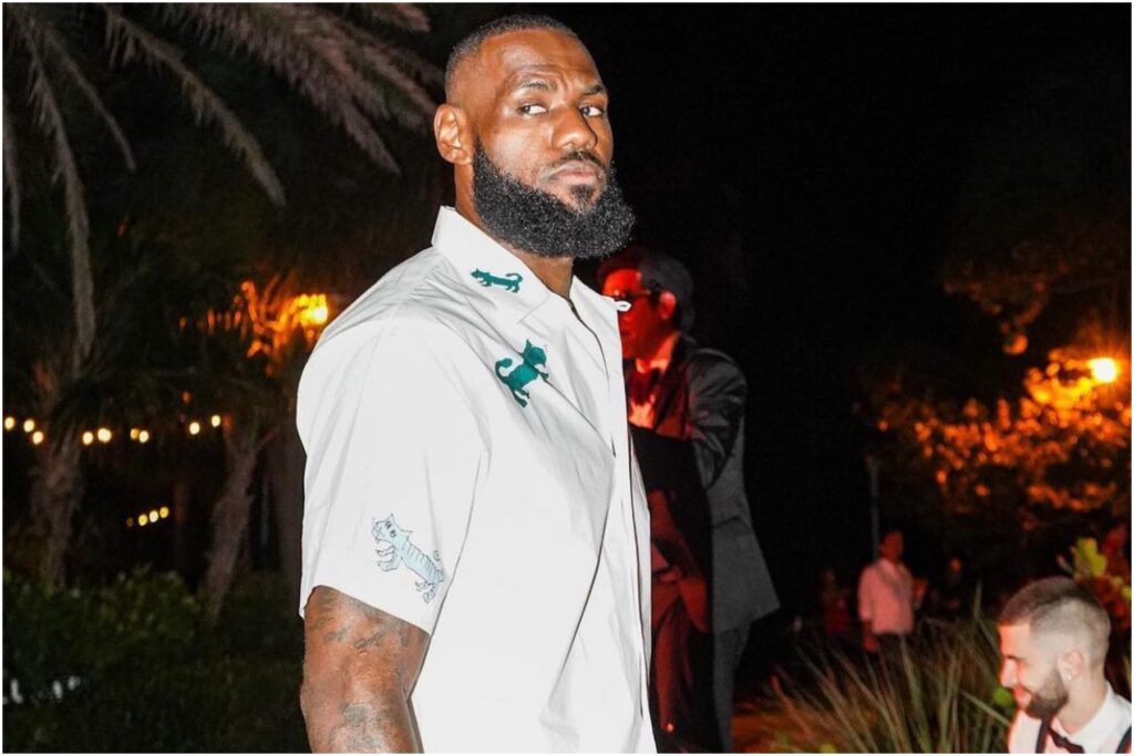 LeBron James, unul dintre cei mai bogați atleți din istorie. A depășit un miliard de dolari