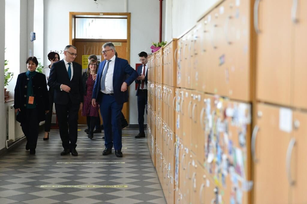 Evaluarea Națională 2022. Ministrul Educației explică baremul de corectare al probei la Matematică