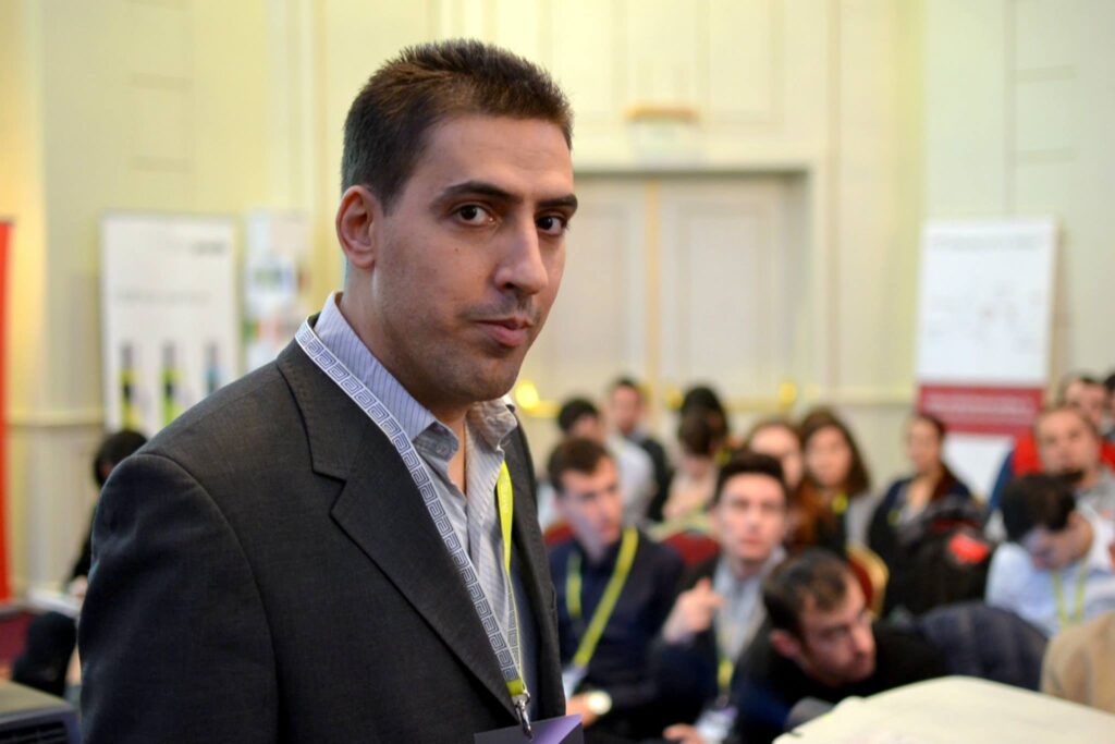 Derapaj. Jurnalistul Petrișor Obae a dat un titlu cu tentă rarsistă doar pentru a atrage cititorii. De la ce a pornit totul