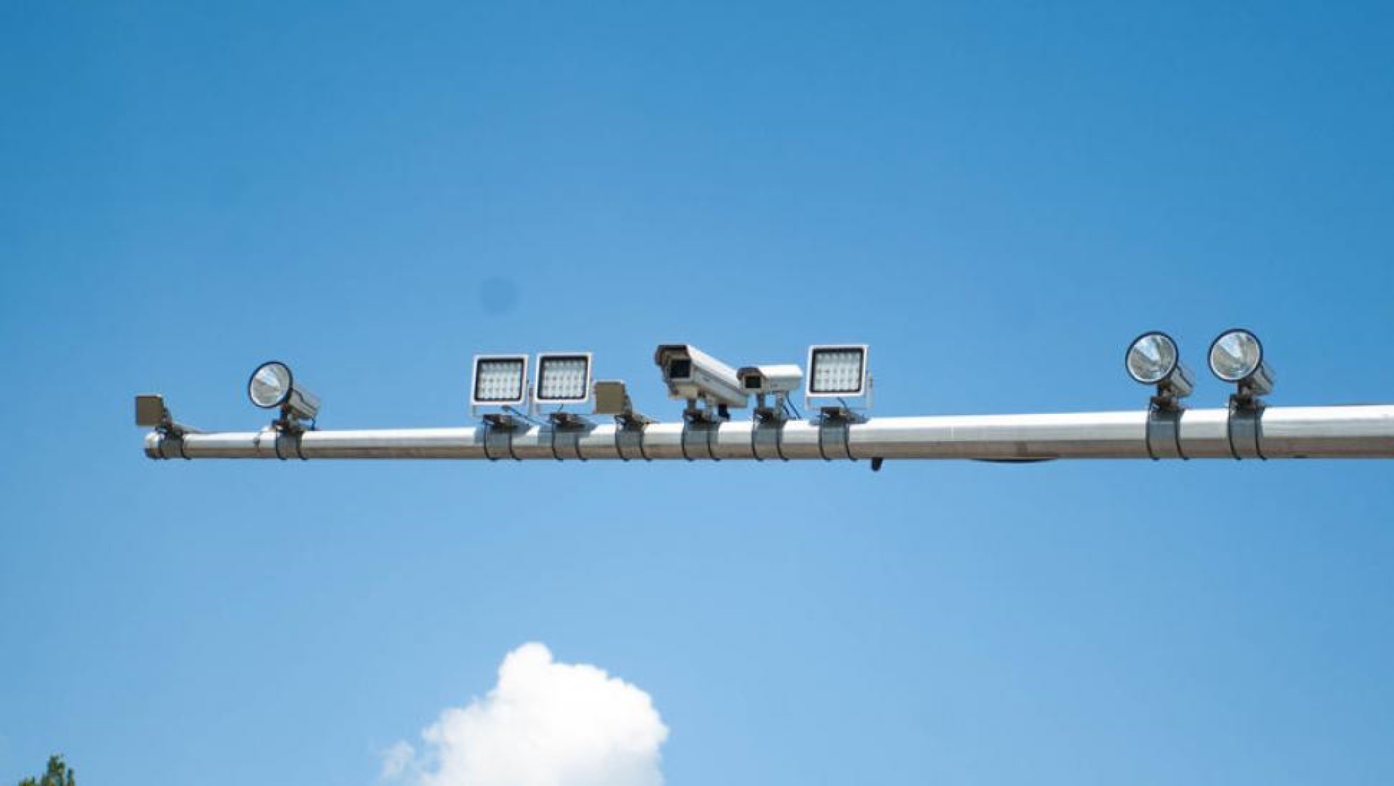 MAI anunță că mesajul despre monitorizarea integrală a traficului este fals