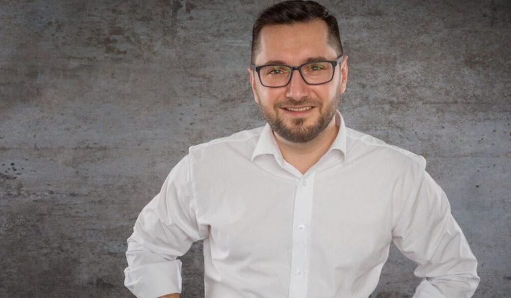 Actorul Sergiu Marocico a fost găsit fără suflare în propria locuință. Anchetatorii iau în calcul ipoteza unei sinucideri