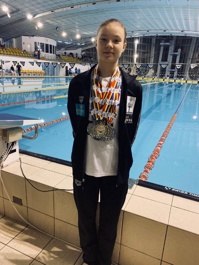 Are doar 13 ani și a doborât recordul Dianei Mocanu din anul 1998!