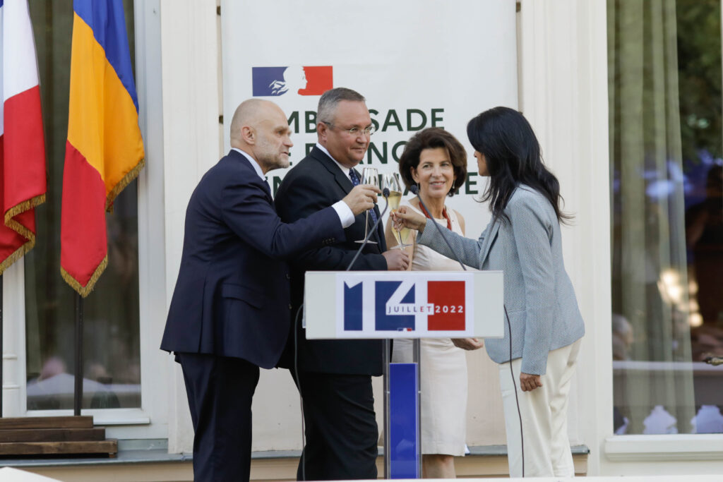 Mesajul premierului Nicolae Ciucă de Ziua Franței: Relaţia noastră bilaterală este la cel mai important nivel din ultimele trei decenii