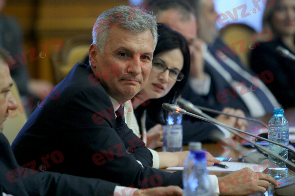 Tranzacție de un milion de euro între senatorul Daniel Zamfir și fratele său. ”Îmi va da banii când vinde apartamentele”