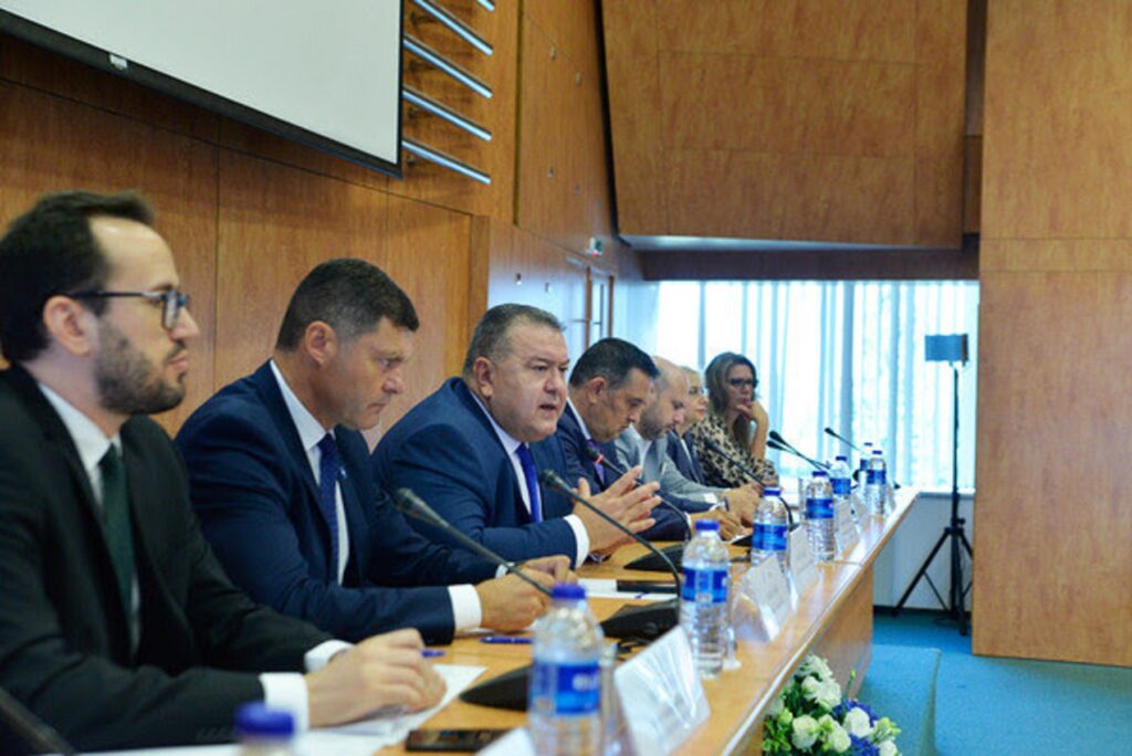 Vești proaste pentru economie. Cifra de afaceri totală a companiilor românești nu va depăși 350 de miliarde de euro în următorii cinci ani