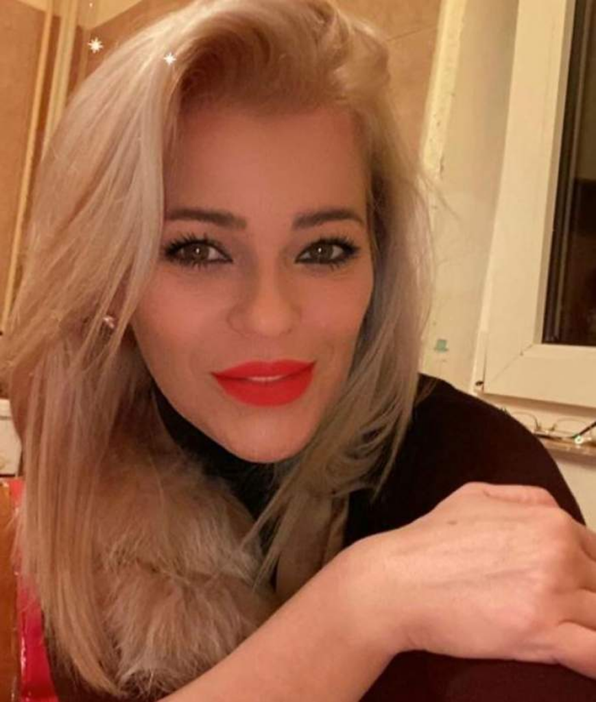 Fosta soție a fotbalistului Sabin Ilie, luată la palme într-un club din Herăstrău. Ea a fost salvată de Vica Blochina