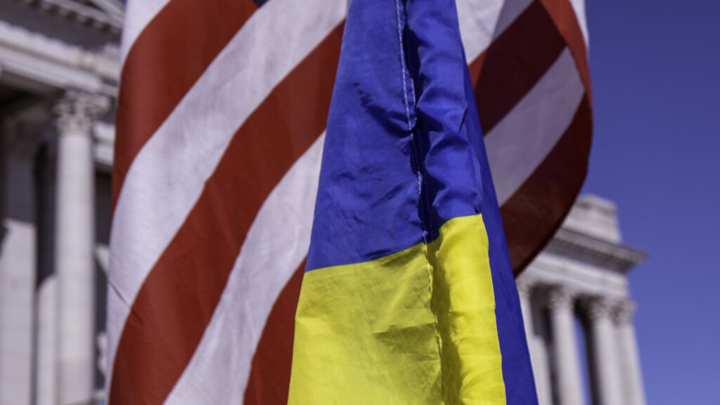 Prietenii lui Putin din Occident presează pentru reducerea ajutorului furnizat Ucrainei