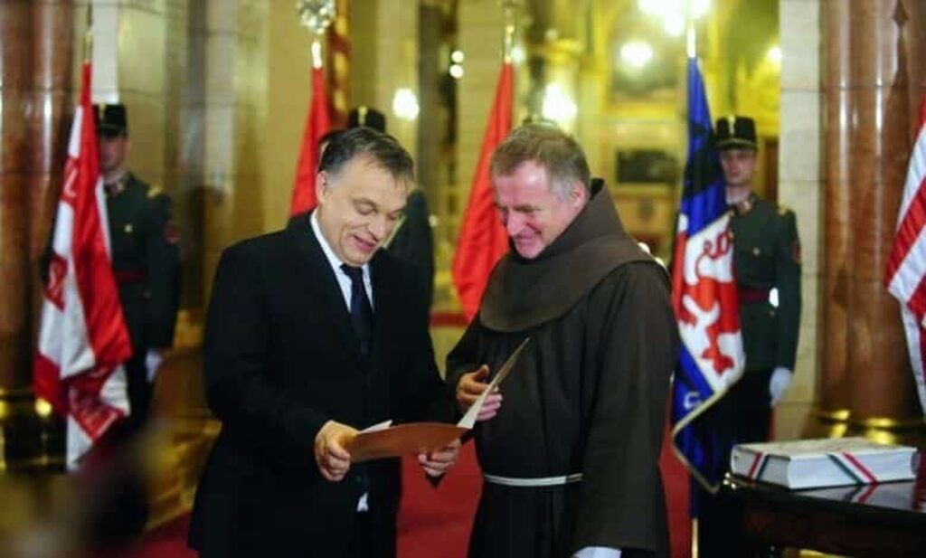 Final în scandalul de la orfelinatul prietenului lui Viktor Orban. 30 de ani de pușcărie pentru un angajatul care abuza copii. Poziția lui Borboly Csaba