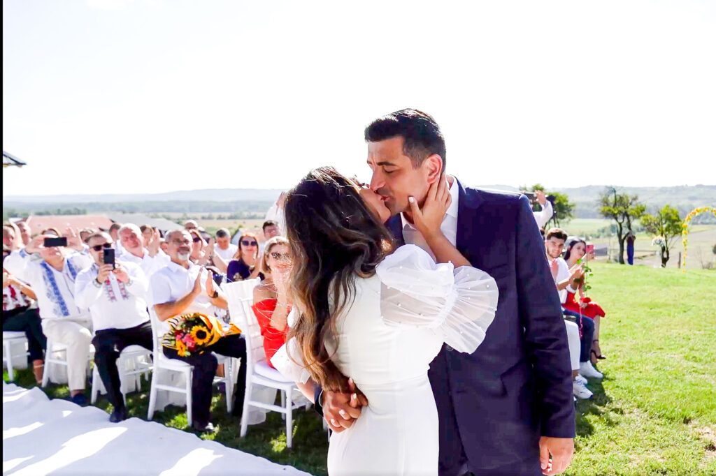 Live text. George Simion, despre ameninţarea cu bombă de la nuntă: „Bombe în capul lor”.Video