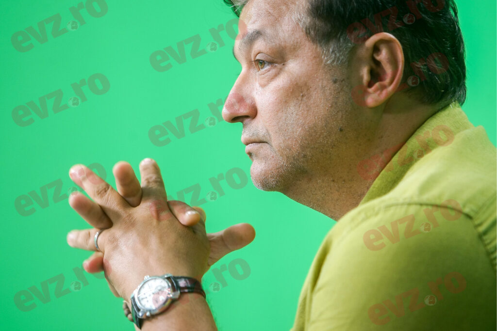 Dan Andronic despre boicot: „Putem fi stăpâni pe portofelele noastre. Numai așa politicieni români vor ridica privirea din pământ”