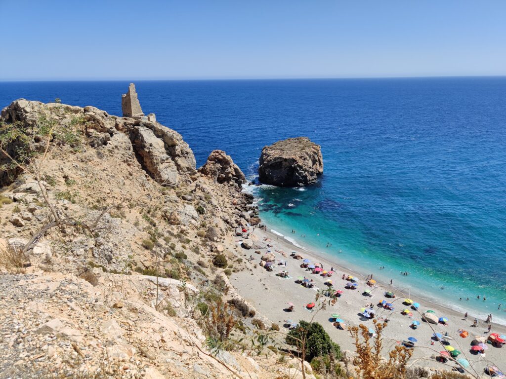 Benidorm sau Manhattan-ul Spaniei, o stațiune de vis. Ce vă așteaptă pe malul mării Mediteraneene