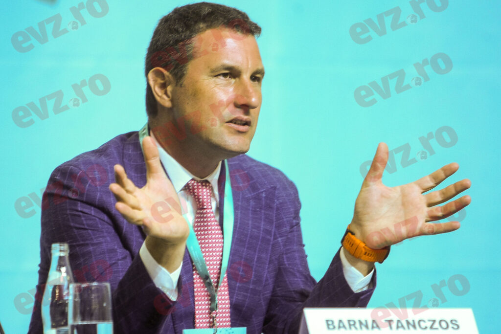 Un nou motiv de scandal în coaliție. Gestul controversat al ministrului Tanczos Barna la un meci de hochei