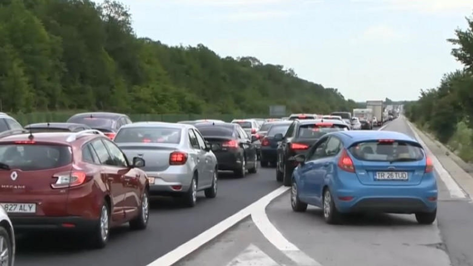 Trafic restricționat pe A10 după un accident. Ploaia reduce vizibilitatea pe mai multe șosele din țară