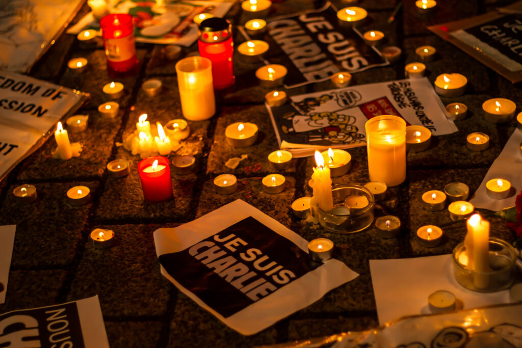 Terorismul în Europa: o amenințare în scădere, dar stimulată de propaganda online și de Covid