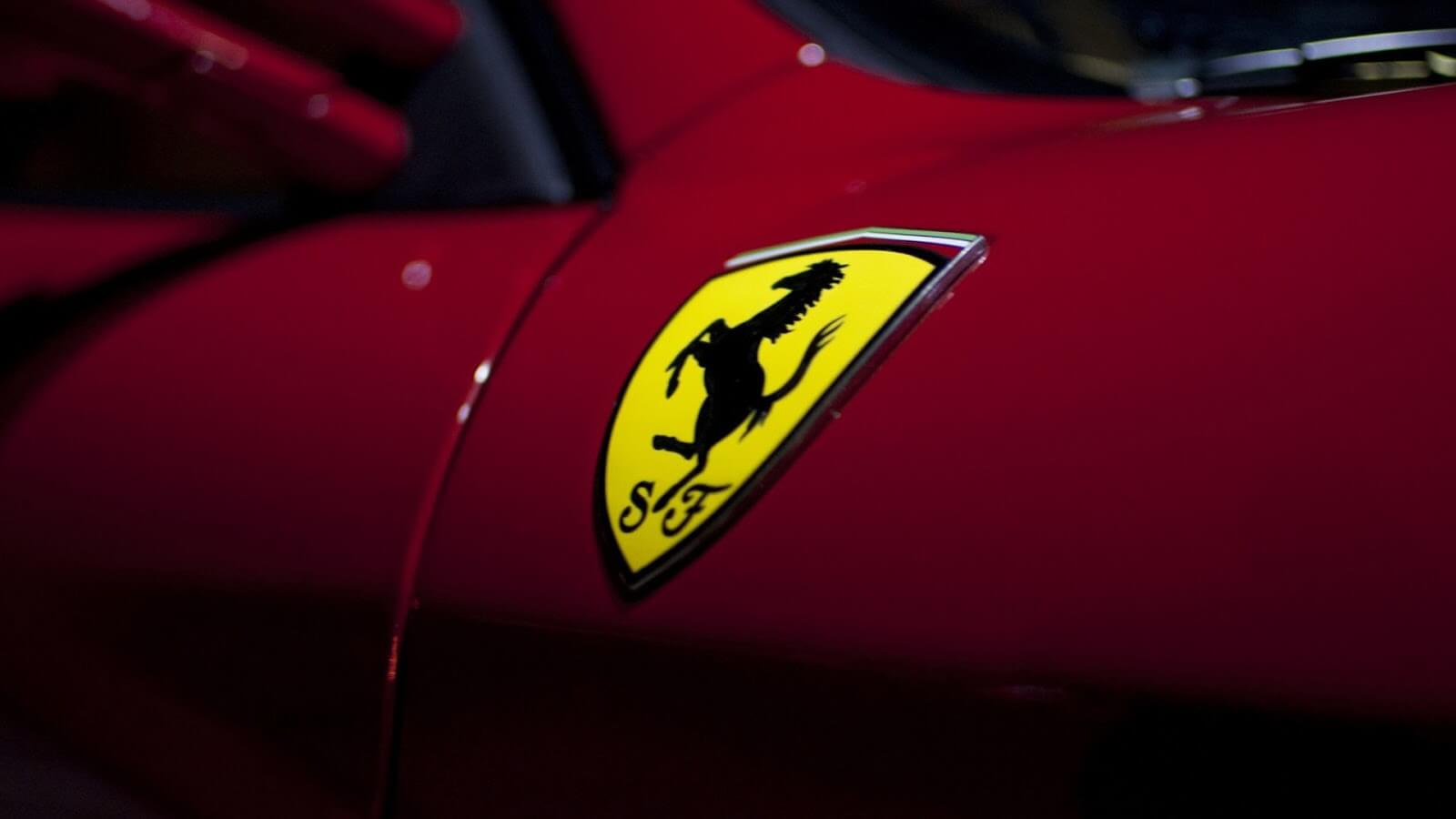Ferrari a stabilit un preț de aproximativ 550.000 de euro pentru prima sa mașină electrică