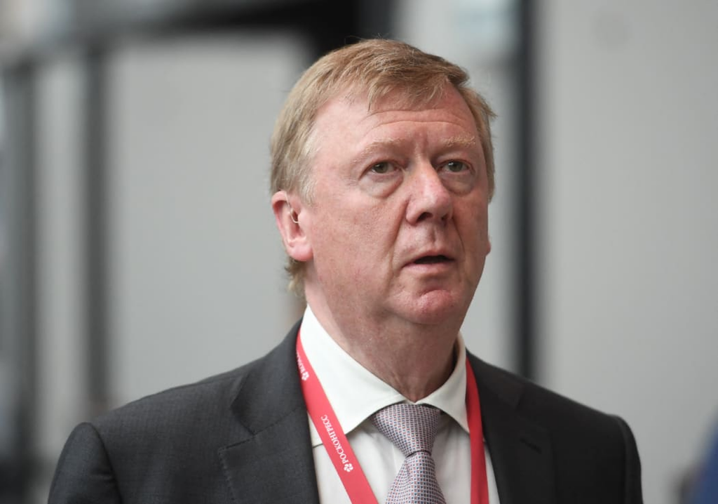 Un fost aliat al lui Vladimir Putin, care a fugit din Rusia, a fost internat în spital din cauza unei boli rare