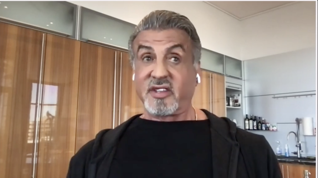 Sylvester Stallone a amenințat cu „sinuciderea multiplă” dacă îl părăsește soția