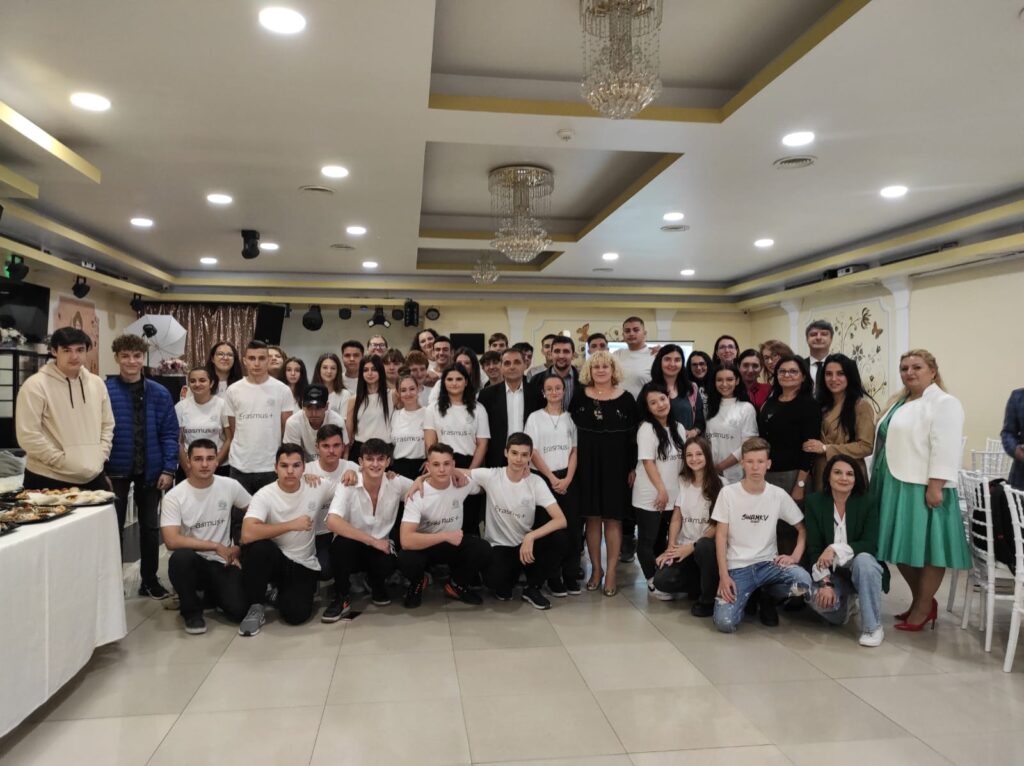 Aptitudini și experiențe noi pentru elevii de la Colegiul Grigore Cerchez. Primul proiect Erasmus Plus realizat cu succes