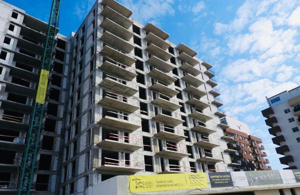 Viața la bloc. Autoritățile cu care te poți trezi în casă, fără să aibă mandat