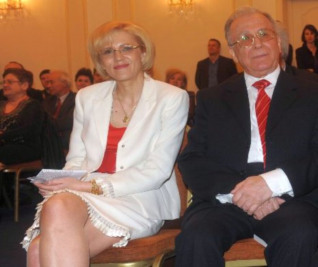 Drumul Corinei Crețu de la jurnalism la Parlamentul European. Controversele din jurul consilierei lui Ion Iliescu