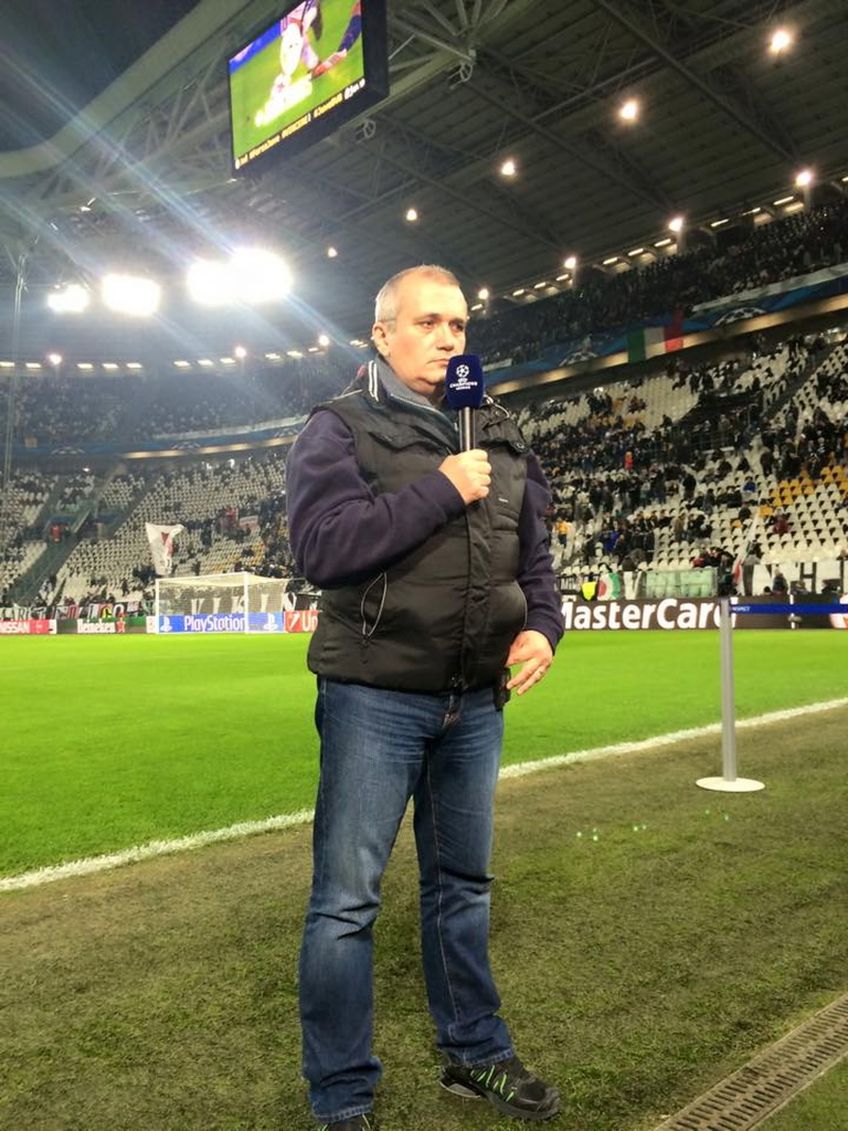 Comentatorul Emil Grădinescu, reclamat la CNA, după ce a promovat un serial de pe Netflix