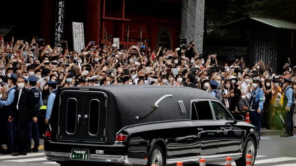 Begging In honor Transformer Proteste la funeraliile lui Shinzo Abe. Autoritățile nipone au activat  circa 20.000 de agenți ai forțelor de ordine – Evenimentul Zilei