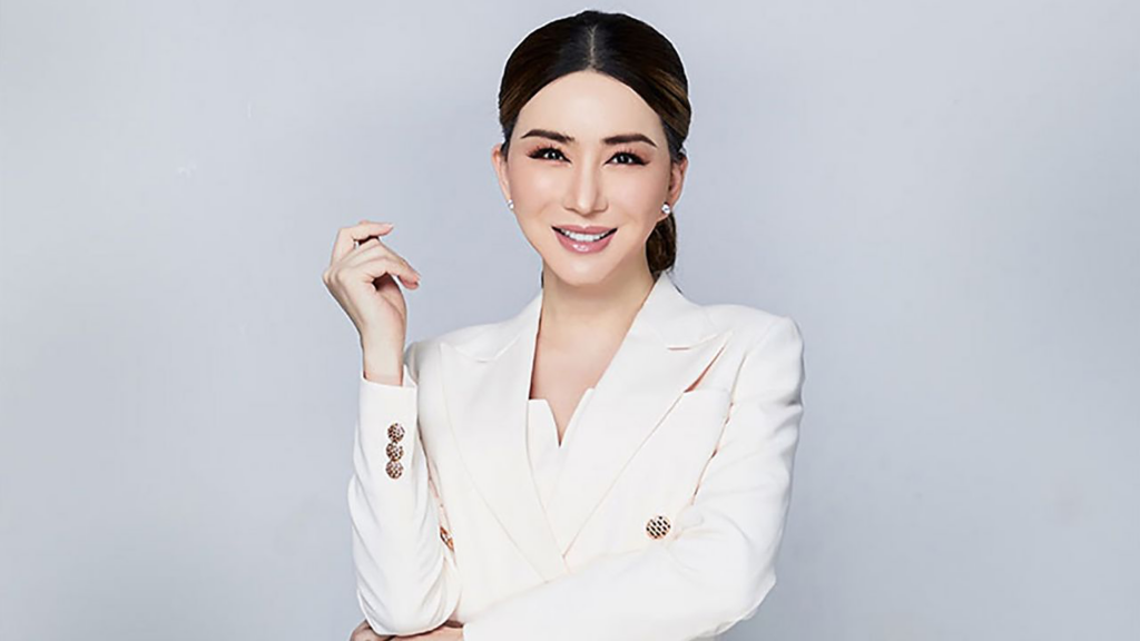 Organizația Miss Universe a fost cumpărată pentru 20 de milioane de dolari, de un magnat transgender din Thailanda