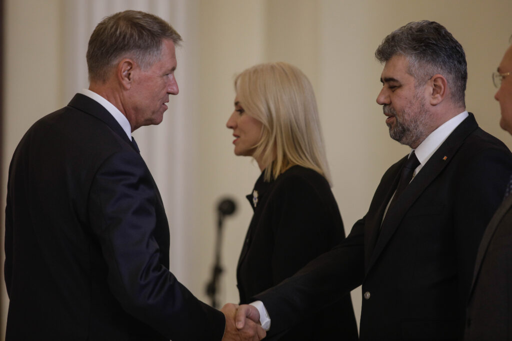 Klaus Iohannis despre atacurile lui Marcel Ciolacu: „Câteodată unii politicieni merg la televizor şi îi ia gura pe dinainte“