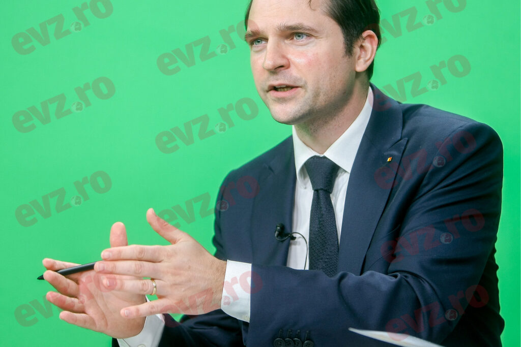 Sebastian Burduja, val de critici la adresa lui Clotilde Armand. „Este un simplu politruc. Nu a demonstrat decât incompetenţă şi corupţie”