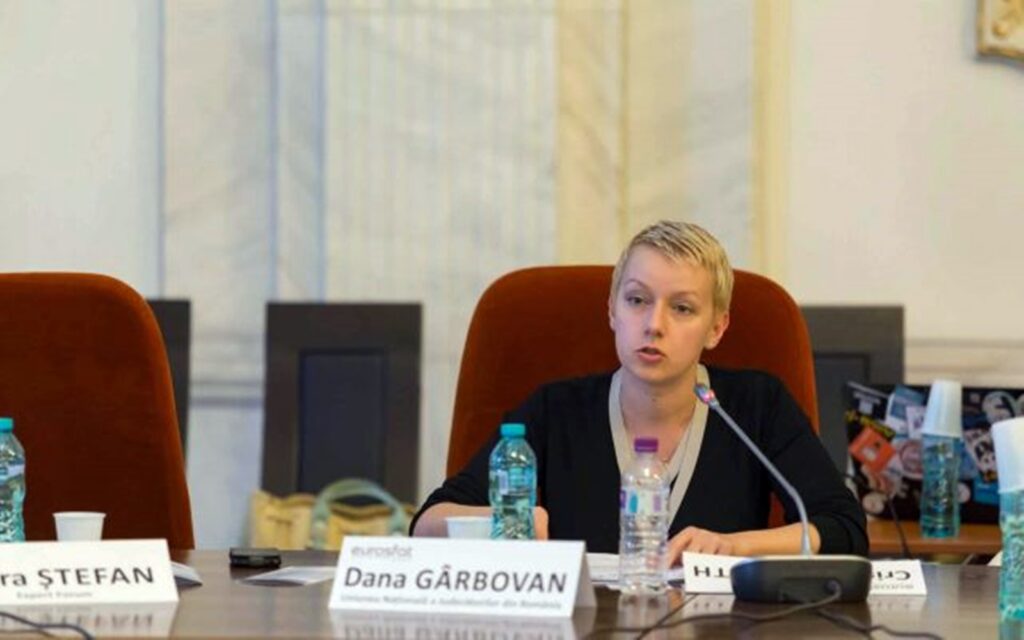 O nouă problemă pentru Guvern. Magistrații țin cu dinții de pensiile speciale și amenință cu proteste