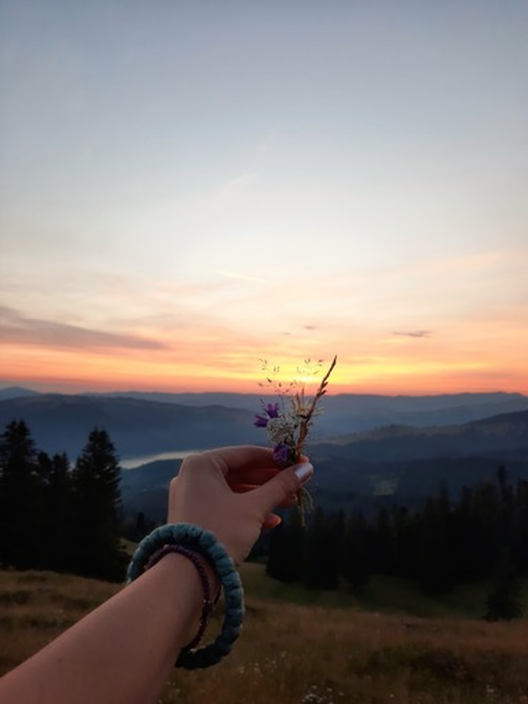 Operație pe cord deschis De unde n-a curs sânge nici n-a fost urmă de cruce!