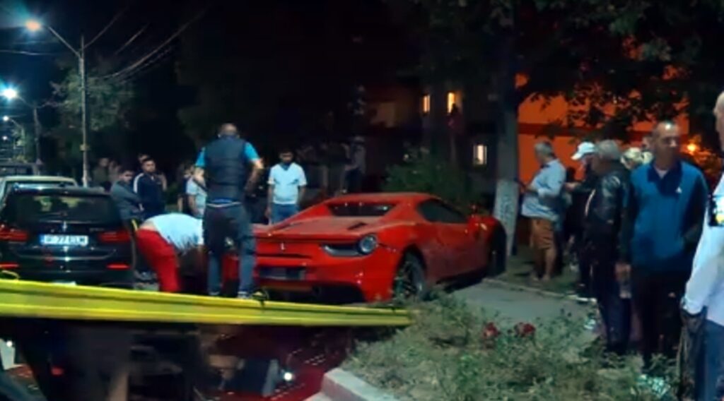 Miraj Tzunami, fratele lui Tzancă Uraganu, a suferit un șoc! Ferrari-ul de 220.000 s-a făcut praf