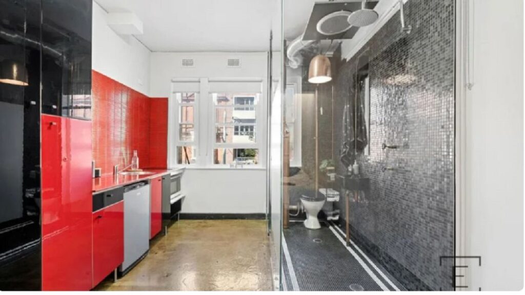 Cea mai ciudată locuință din lume. Detaliul care i-a speriat pe chiriași